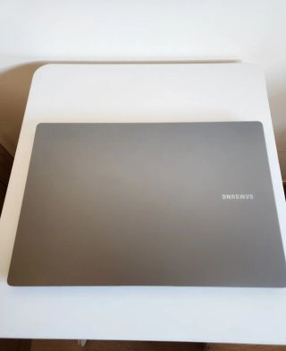 Portátil Samsung Galaxy Book5 Pro 32gb ram