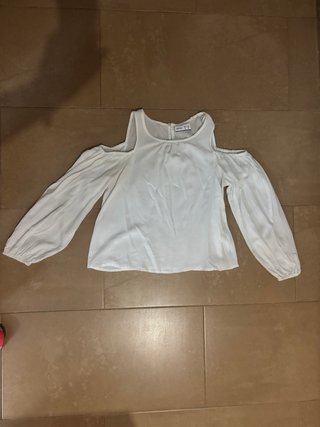 Camisa H&M hombros al aire blanca Talla S