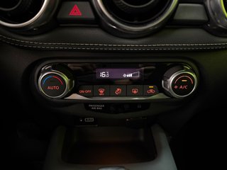 Nissan Juke N-Connecta 1.0 DIG-T 114CV DCT EL TOP!