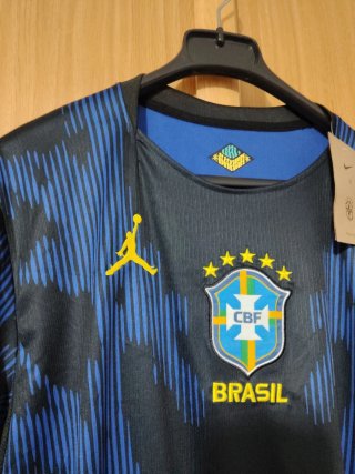 Camiseta Brasil Nike Negra y Azul