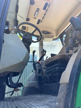 Tractor John Deere 5100M