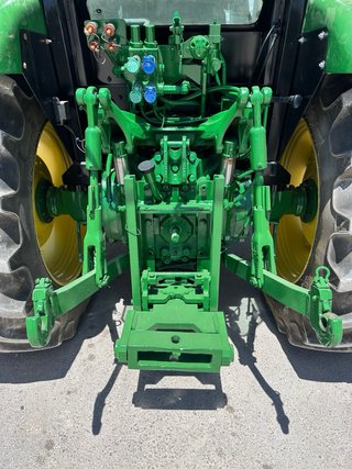 Tractor John Deere 5100M