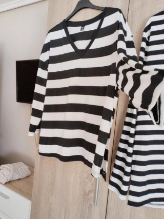Lote 2 camisetas rayas blancas y negras