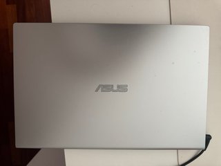 Portátil ASUS Plata año 2019 precio negociable