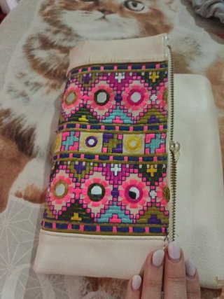 Bolso de mano o de colgar beige y multicolor