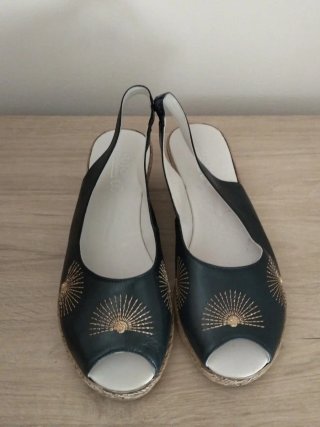 Sandalias mujer negras y doradas T38