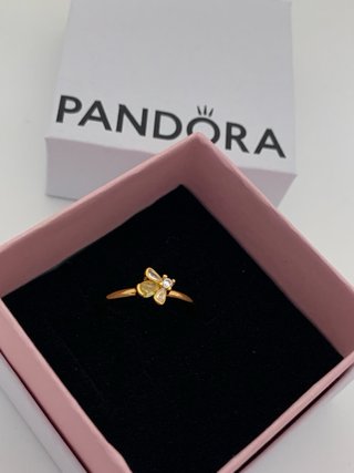 Anillo Pandora Abeja Bridgerton