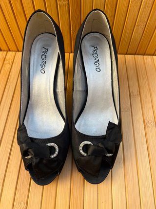PRESTIGIO Zapatos Tacón Peep Toe Satén Negro T41