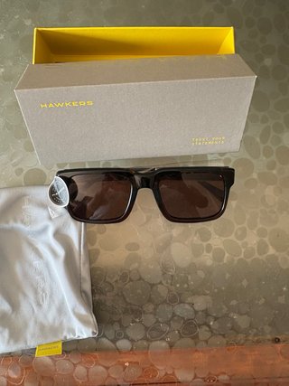 Gafas Hawkers grises