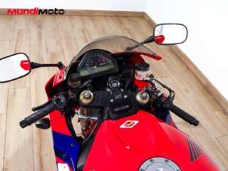 HONDA CBR 1000 RR FIREBLADE