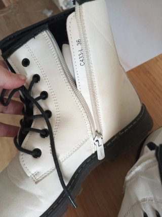 Botas estilo Dr. Martens niña talla 36