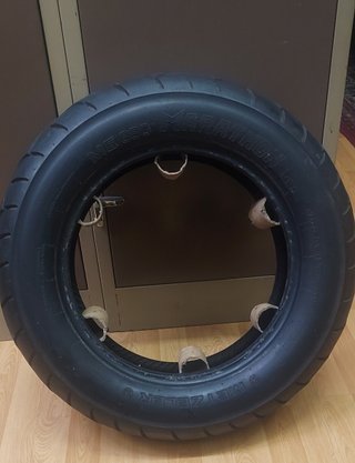 Neumático seminuevo