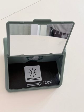 Proyector de móvil verde