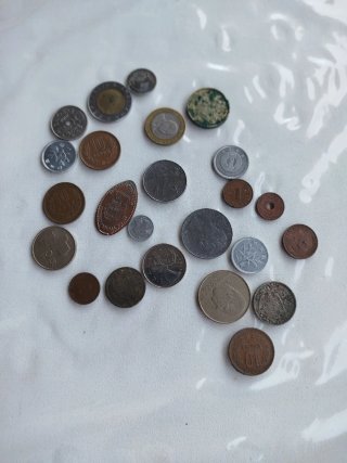 Lote de monedas de varios países