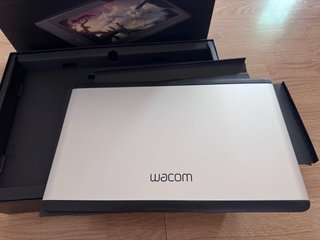 Wacom Cintiq 13HD Creative Pen Display