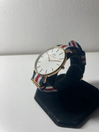Reloj Daniel Wellington Dorado Multicolor