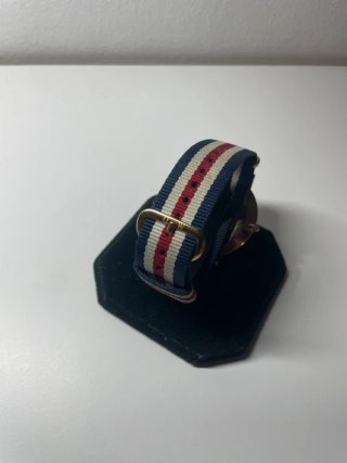 Reloj Daniel Wellington Dorado Multicolor