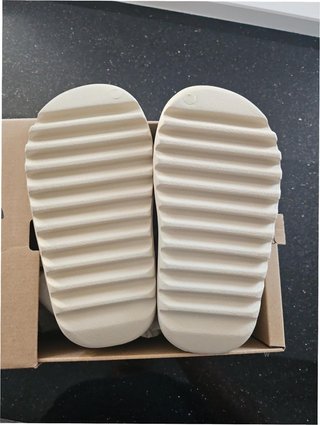 Adidas Yeezy Slide Bone Talla 37