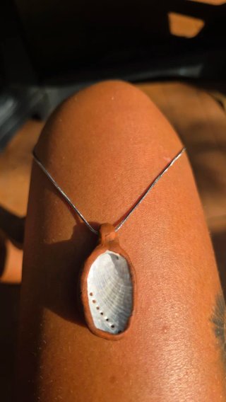 Collar de oreja de mar