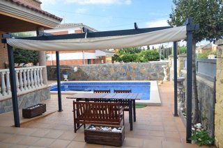 Pérgola fabricada a medida en hierro.