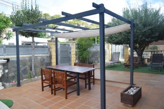 Pérgola fabricada a medida en hierro.