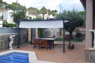 Pérgola fabricada a medida en hierro.