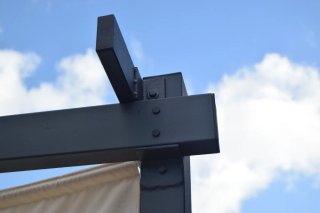 Pérgola fabricada a medida en hierro.