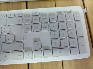 Tastiera e mouse wireless Microsoft QHG-00036