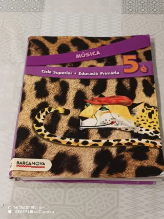 Libro Música 5º Educación Primaria Barcanova