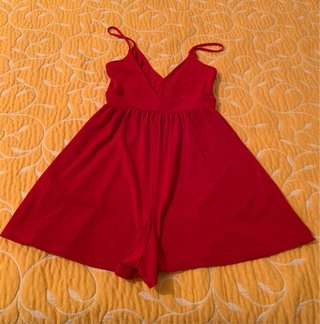 Mono corto rojo tirantes