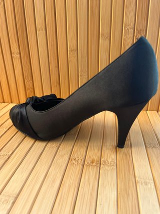 Zapatos tacón salón negro satén T41
