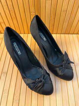 Zapatos tacón salón negro satén T41
