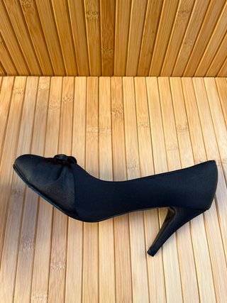 Zapatos tacón salón negro satén T41