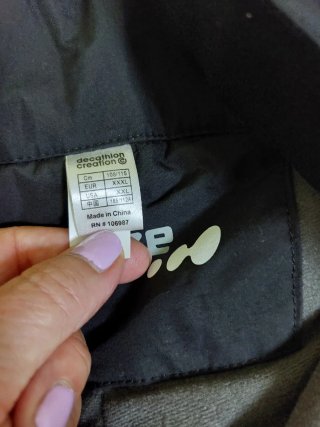 Conjunto esquí: Chaquetón XL y Pantalón XXL