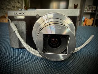 Cámara compacta Panasonic Lumix TZ71 (Como nueva)