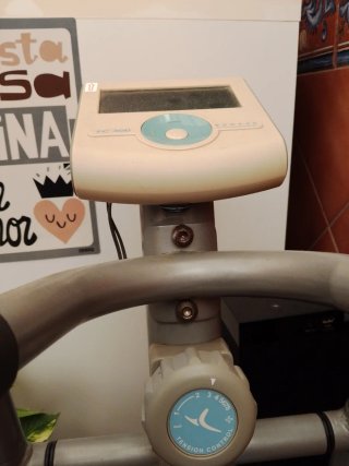 Bicicleta Elíptica Gris y Blanca
