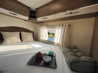 PERFILADA BAVARIA T600 CON CAMA FRANCESA