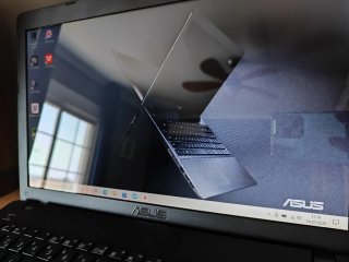 Portátil Asus F552W