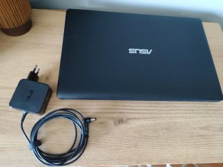 Portátil Asus F552W