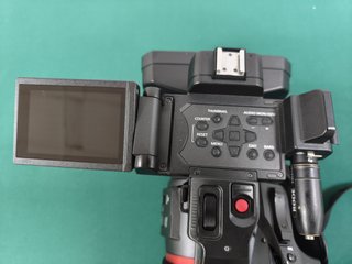 Panasonic AG-CX350 4K + 3 baterías + mochila