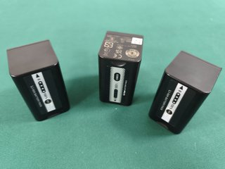 Panasonic AG-CX350 4K + 3 baterías + mochila