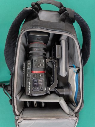 Panasonic AG-CX350 4K + 3 baterías + mochila