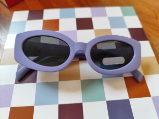 Gafas de sol ovaladas lilas para niñas