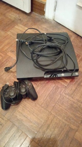 PlayStation 3 Negra con Mando y Cable HDMI