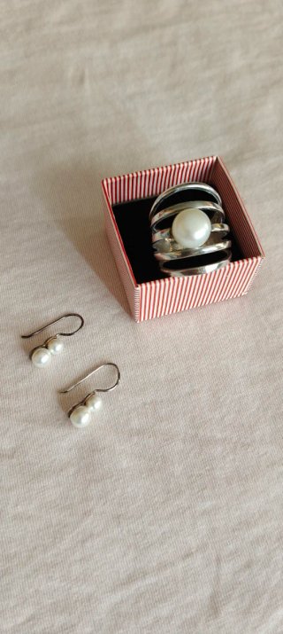 Anillo,pendientes: plata,perla