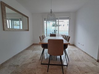 Casa adosada en alquiler en Los Naranjos - Las Brisas en Marbella