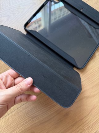 Custodia ESR per iPad Air 11 M4/M3/M2 e 10,9