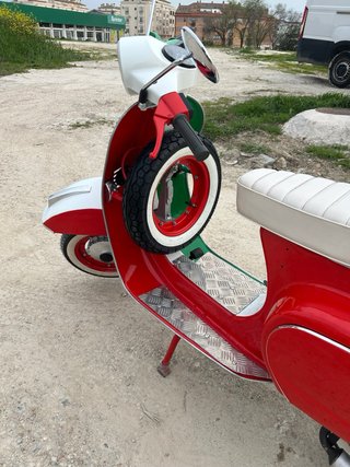 Vespa PK 75 Tricolor