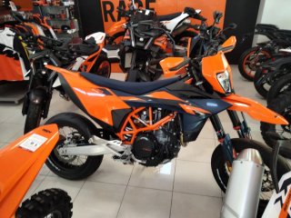 KTM 690 SMC Supermoto Naranja/Negra