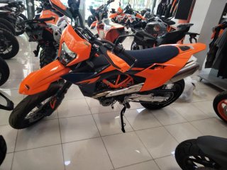 KTM 690 SMC Supermoto Naranja/Negra